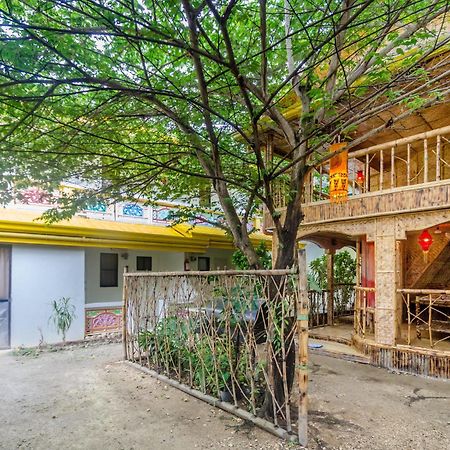 Bambooze Hauz Hotel Balabag  Kültér fotó