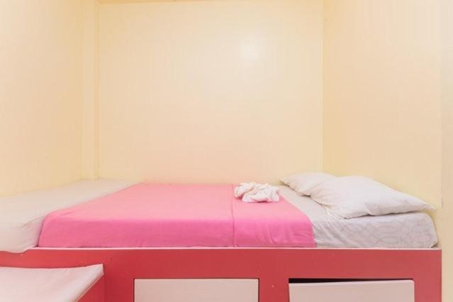 Bambooze Hauz Hotel Balabag  Szoba fotó