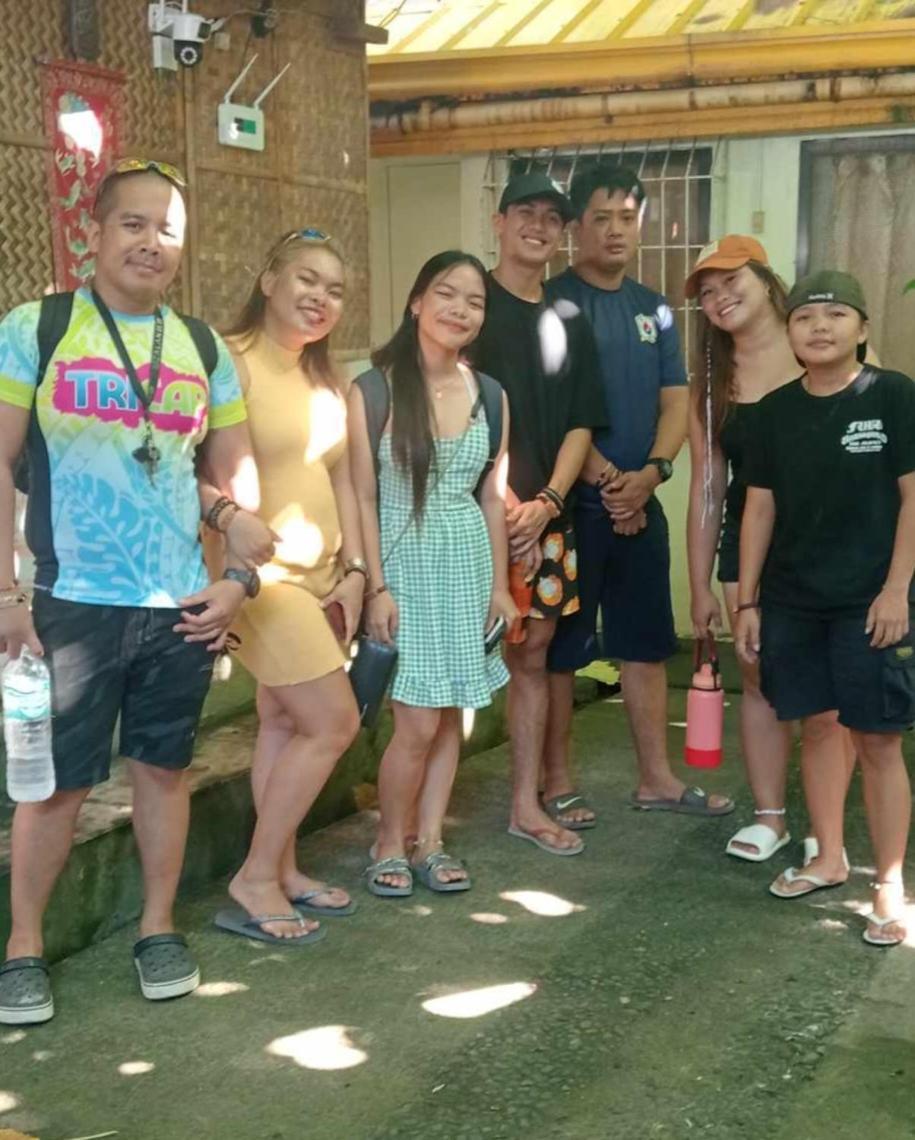 Bambooze Hauz Hotel Balabag  Kültér fotó