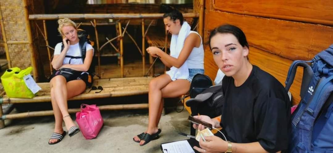 Bambooze Hauz Hotel Balabag  Kültér fotó