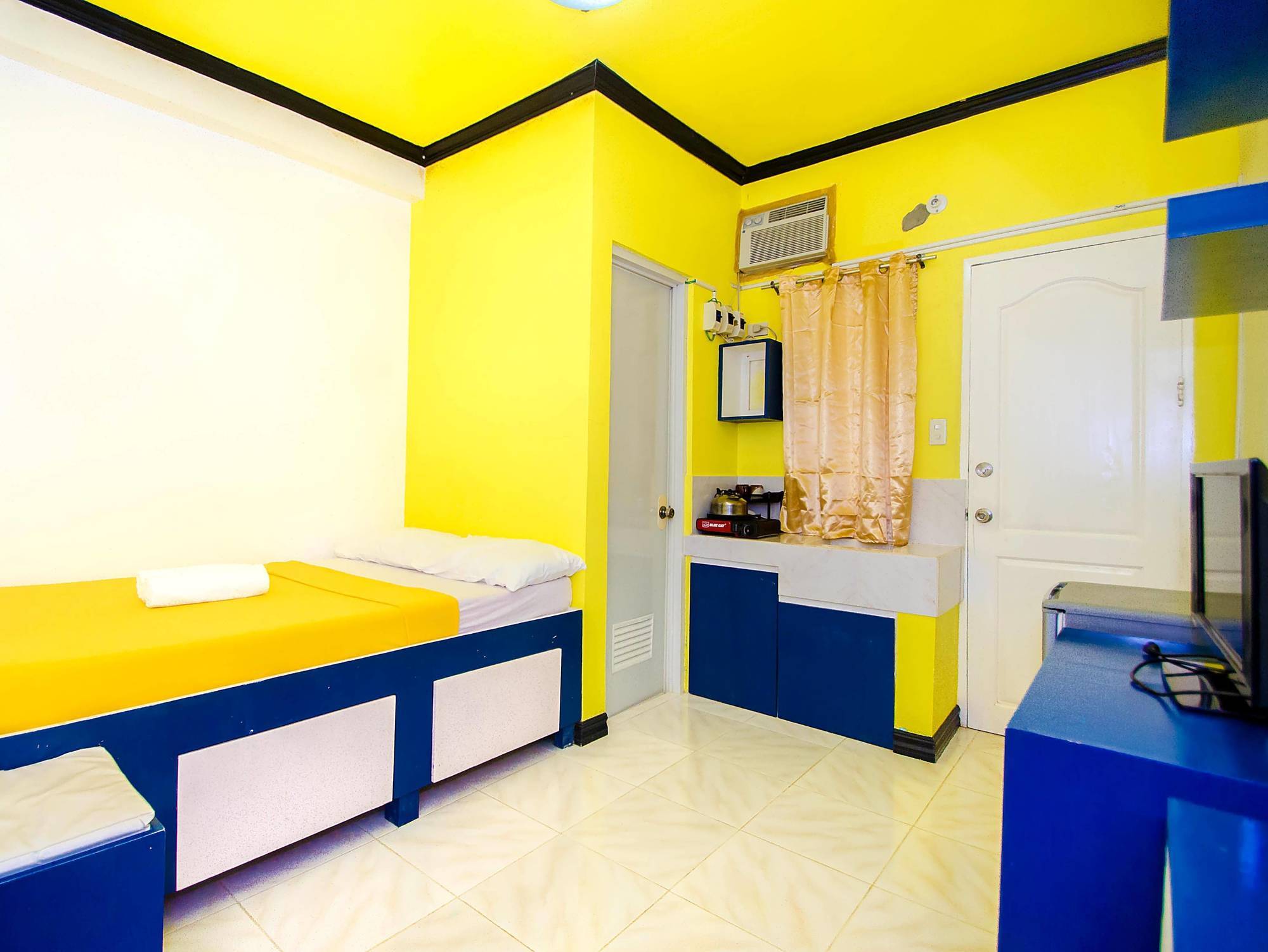 Bambooze Hauz Hotel Balabag  Kültér fotó